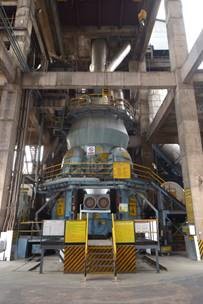 A similar LOESCHE mill type LM 43.4 D in Kotputli, India