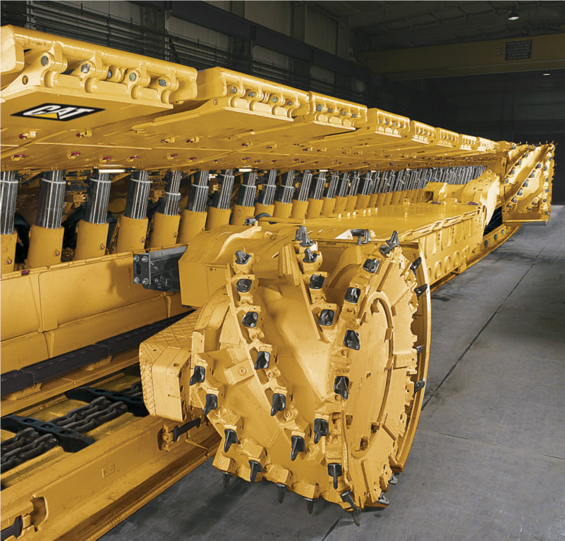 Cat longwall system with EL2000 Shearer