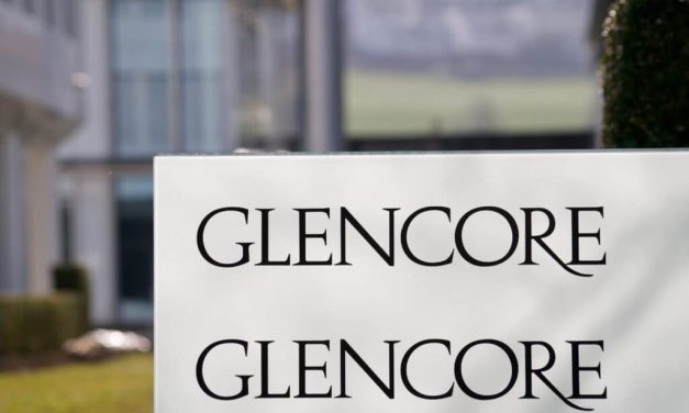 Glencore divests Volcan stake