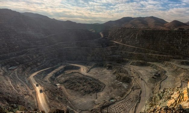 Delay in Chile mining permits a serious problem