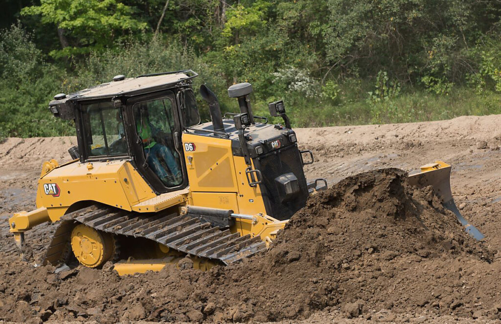New D6 dozer boosts power and precision