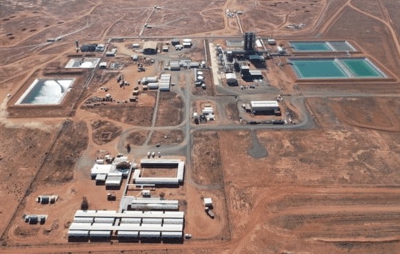 Boss sticks to guidance despite rain-hit quarter