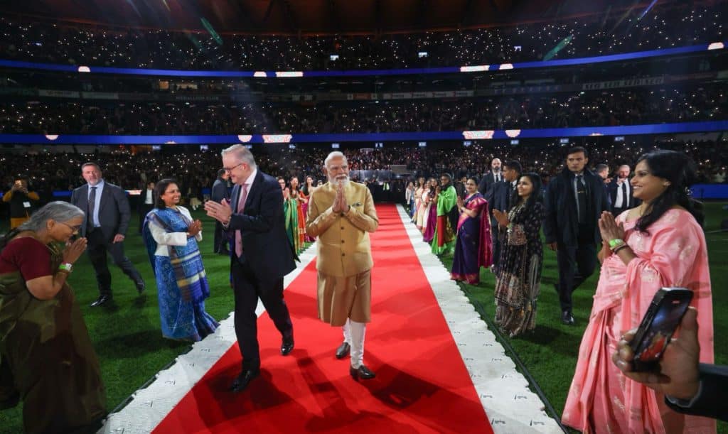 Australia agrees to sell uranium to India during Modi visit