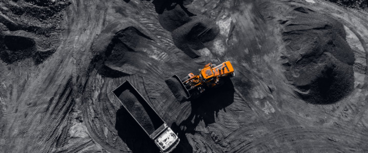 South Korea Turns Back to Coal as LNG Crisis Deepens